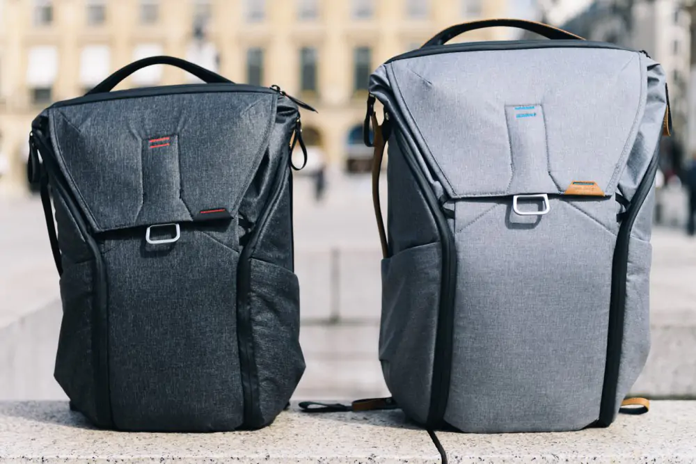 comparison-20l-vs-30l-everyday-backpack-by-peak-design