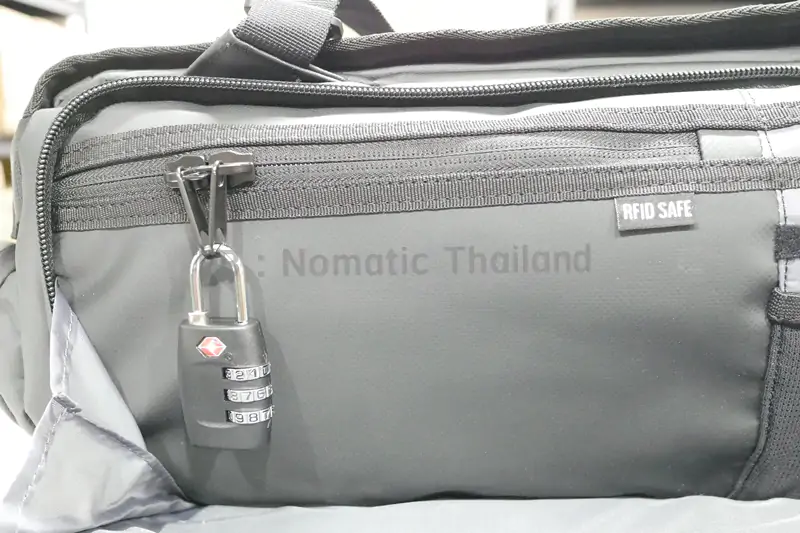 nomatic-travel-bag-review-14