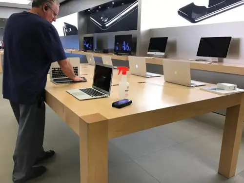 whoosh-and-apple-store-1